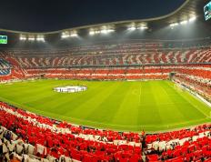 开云平台-利拉德爆发引领独行侠，强行终结老鹰的飞翔梦想