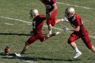 开云APP-禁区艺术大师，德里赫特如何让一场平凡的胜利成为唯一的防守美学