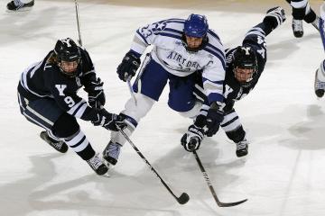 开云体育平台APP-血色的羽翼，在旧神骸骨上展开，英格拉姆的弑神之夜