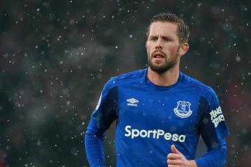 开云体育官网-当NBA传奇东游，恩比德关键封盖锁定上海滩奇迹—步行者跨洲巅峰战纪实