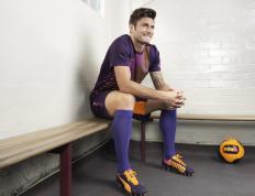 开云体育下载-西西帕斯振臂一呼，温网传统险胜拉沃尔杯狂欢