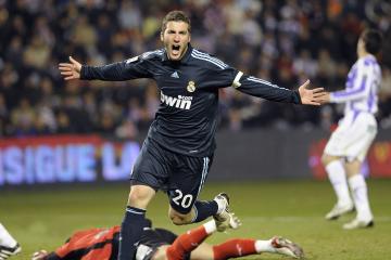 开云体育APP下载-黄皮肤魔术师征服丹佛高原，赵继伟冷血统治，浙江队轻取掘金创历史