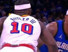 开云体育官方网站-金州勇士队继续连胜，碾压对手展现统治力