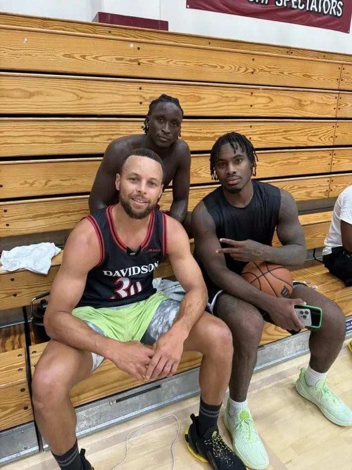 开云体育-奥拉迪波成为全球轰动焦点，NBA主场大放异彩