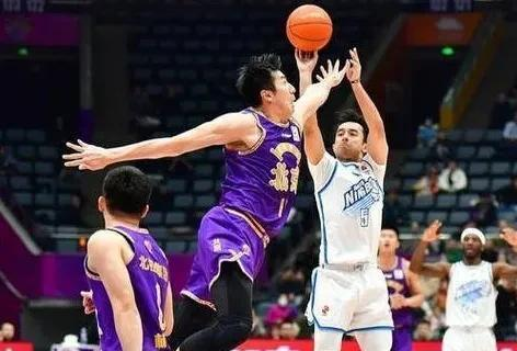 开云体育入口-西亚传奇终结，意外遭遇惨败告别赛场