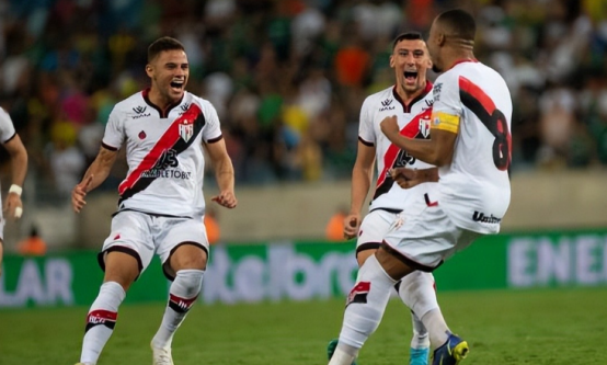 开云APP-关于巴西等多队送恭贺雄狮荣膺联赛冠军的信息