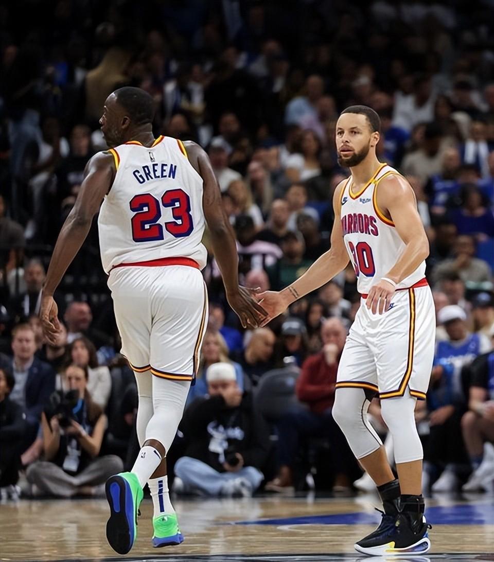 开云官网-勇士胜魔术,库里全队最高33分