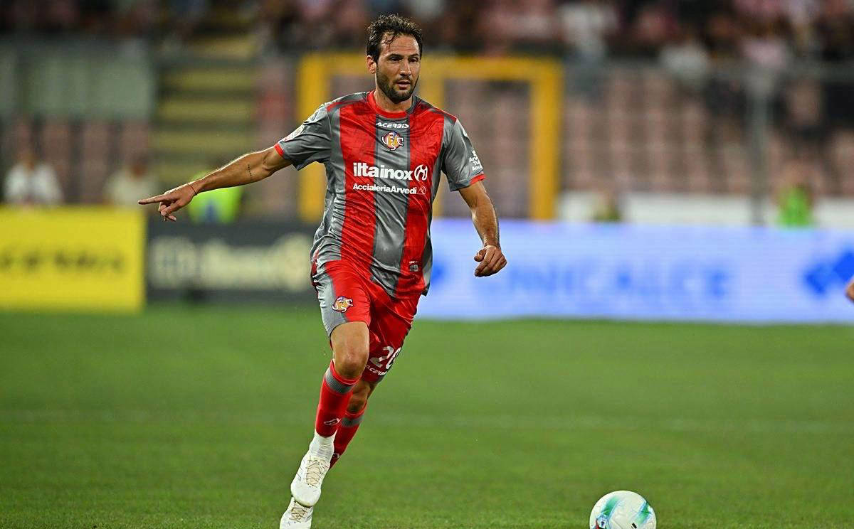 开云体育平台APP-萨索洛较量惨败,陷入略显低迷局面