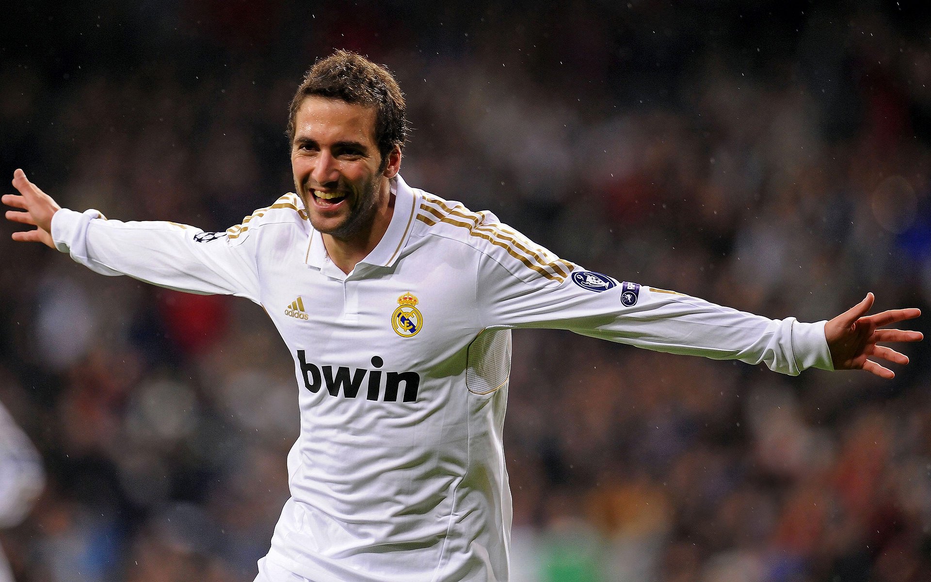 开云体育官网-埃及法老的黄昏，阿根廷太阳神的正午—当资本传承遇上冠军之心