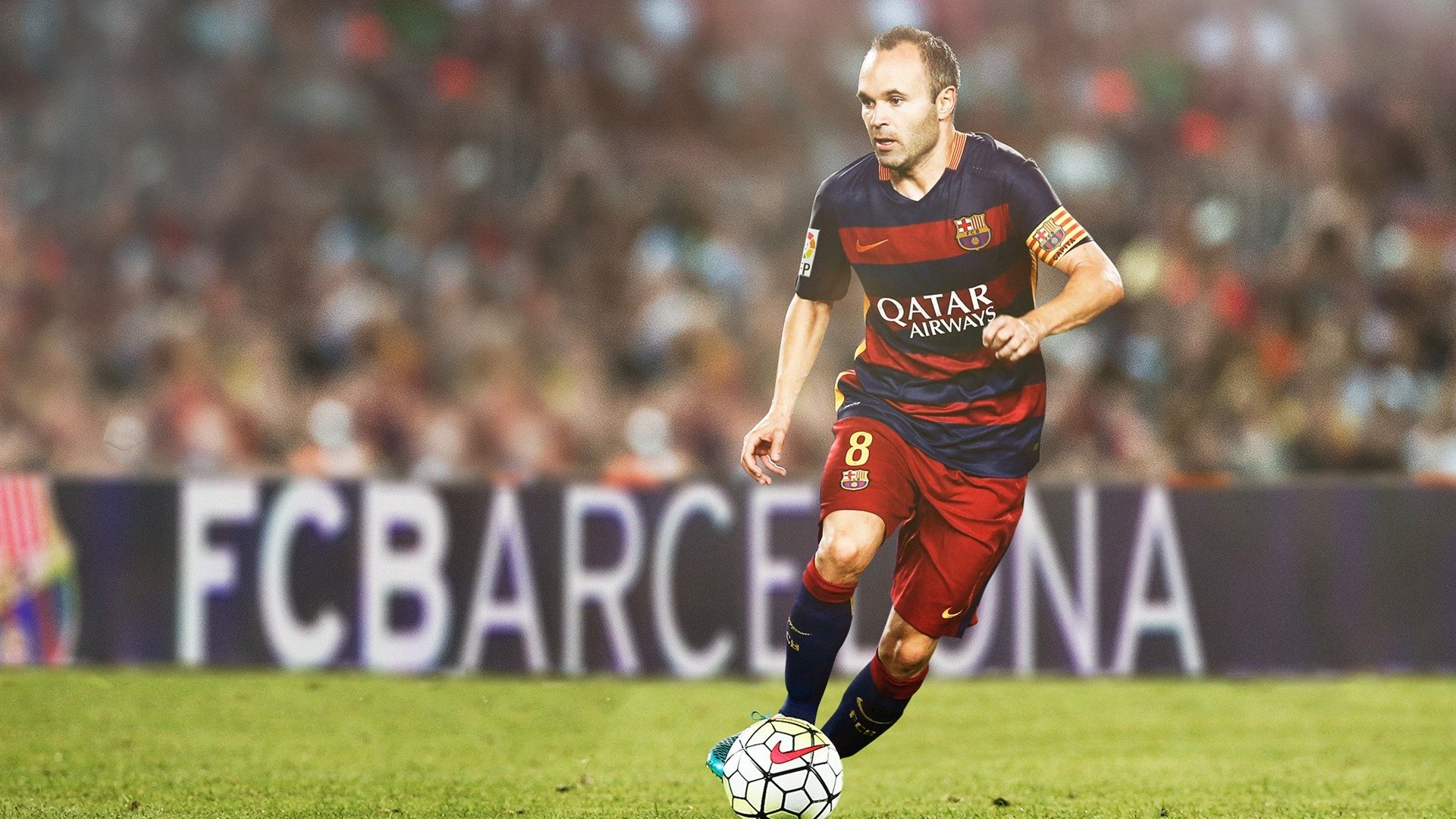 开云下载-迈凯伦超车秀，青春围剿，拉塞尔带队逆袭阿斯顿马丁