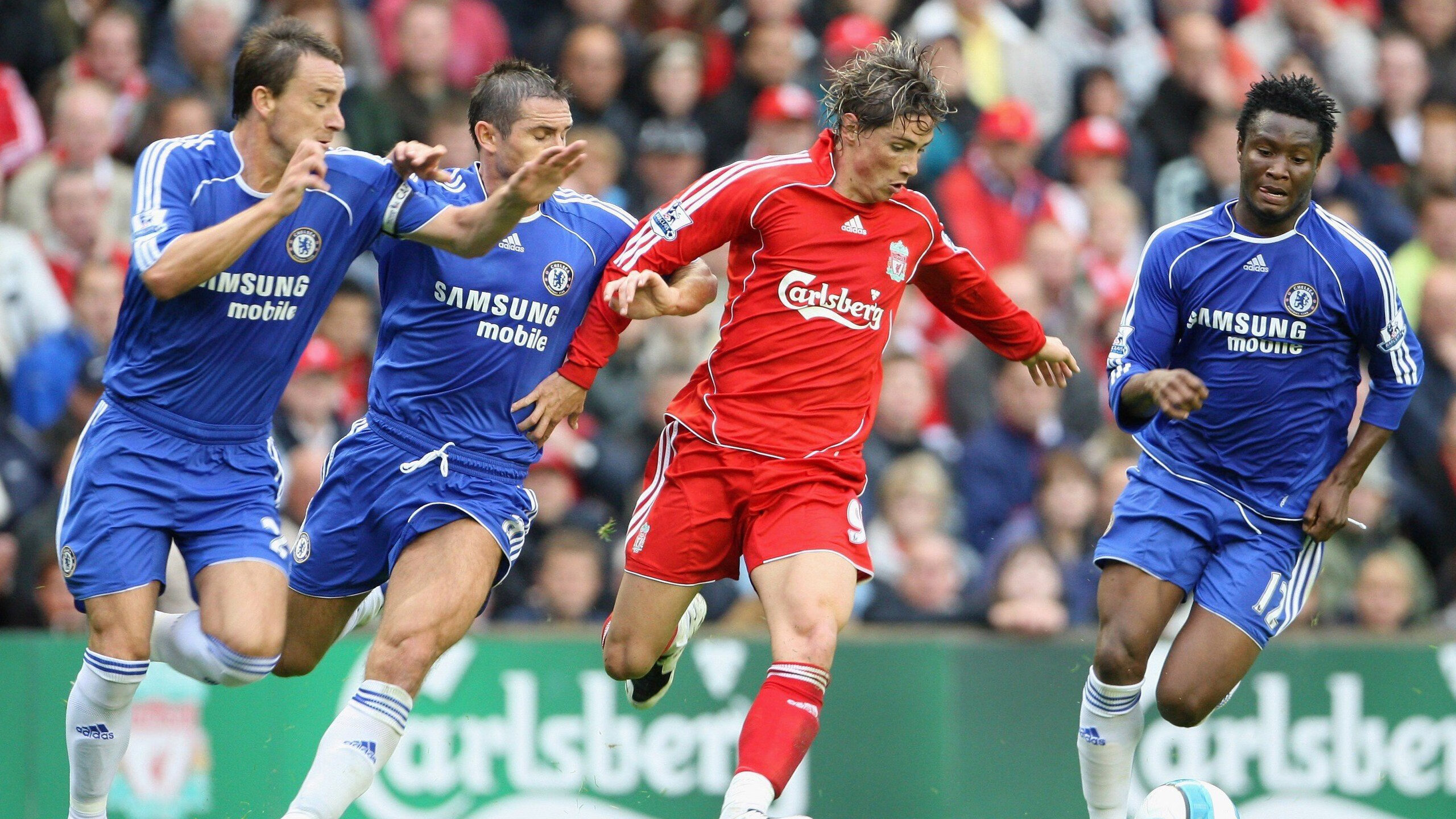 开云APP-当紫色遇见长城，一场跨越时空的对决